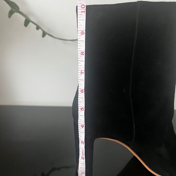 Dolce Vita Booties - Black Suede - Picture 8 of 8